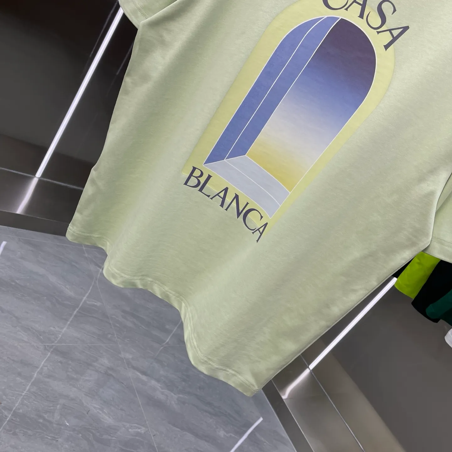 New Arrival Casablanca Casablanca Classic Series printed short-sleeved T-shirt for celebrities. It is made of Xinjiang long-staple cotton ~ grams. The color of the fabric is custom-dyed and will not shrink or fade. It feels comfortable and has a strong texture. A must-have for fashionable men and women, the Classic drop-shoulder wide version is available exclusively in In Stock! Color: White Black Blue fluorescent color Light Green color (5 colors) Size: S M L XL XXL